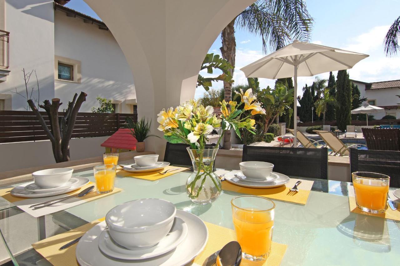 Villa Regina Ayia Napa Bagian luar foto